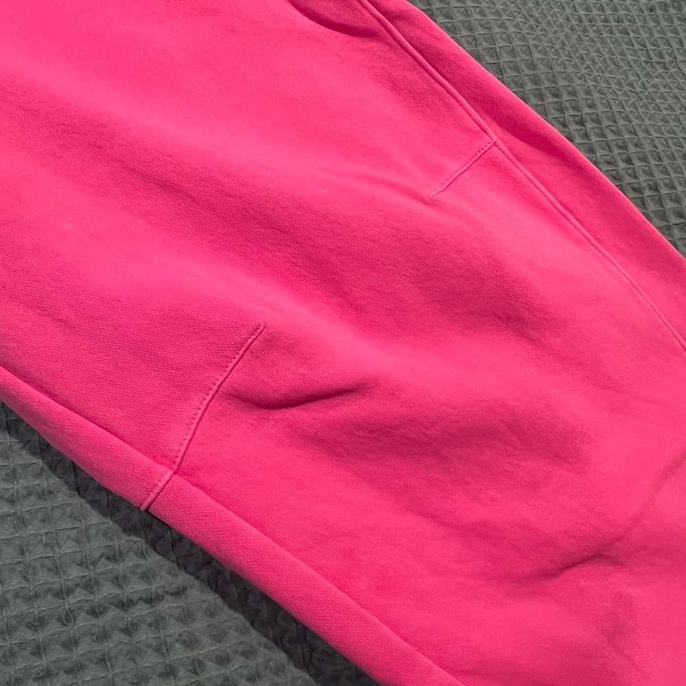 Gap Vibrant Pink sweatpants - Picture 3 of 3